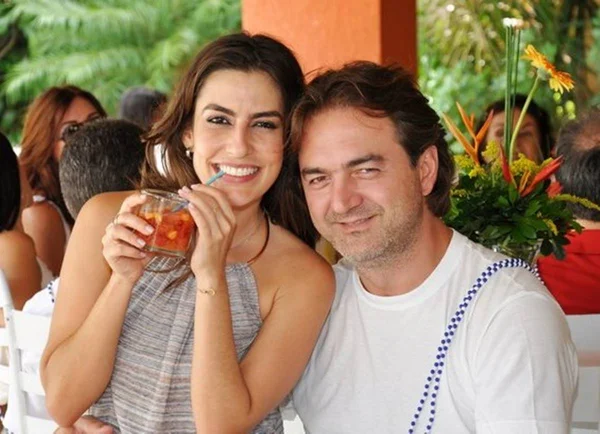 Ticiana Villas Boas e o marido Joesley Batista em momento de lazer
