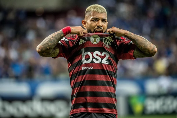 Gabriel e Rodrigo Caio já estão em Fortaleza e reforçam Flamengo