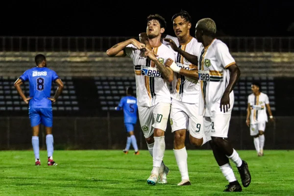 Poucos gols e polêmica: confira como foi a 4ª rodada do Candangão