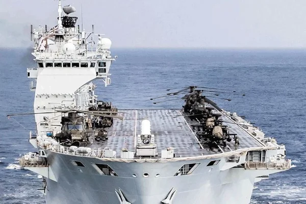 Marinha brasileira decide comprar navio de combate por R$ 350 milhões