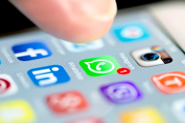 WhatsApp e Facebook dividem o protagonismo no período eleitoral