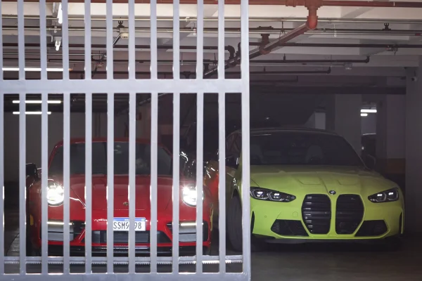 PF apreende 5 carros de luxo que seriam de Antônio Carlos Antunes, o Careca do INSS - Metrópoles