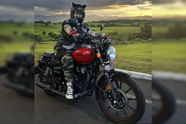 Motociclista que morreu em acidente no DF era de motoclube de mulheres