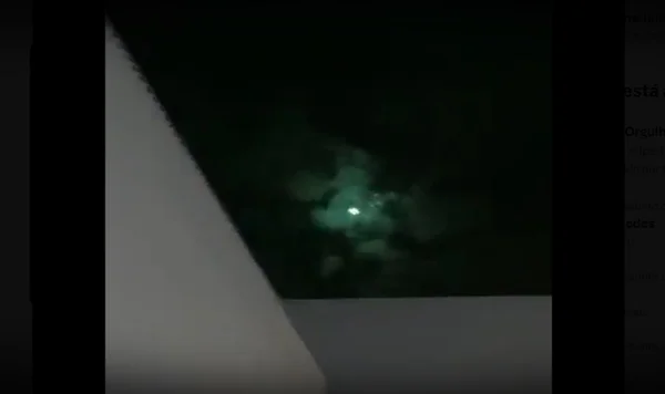 Reações às luzes misteriosas no céu: “drone”, “estrela cadente” e “maravilha”