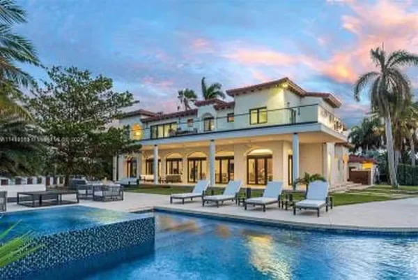 Foto da mansão de Gusttavo Lima em Miami - Metrópoles
