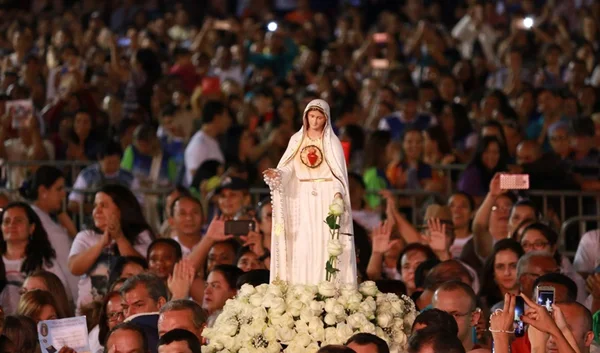 Pentecostes reúne 40 mil fiéis no sábado; veja programação de domingo