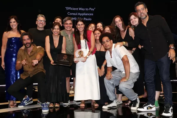 Festival de Cannes retira prêmios de brasileiros por uso de IA