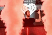 Crítica: Calvin Harris dispensa EDM e surpreende em “Funk Wav Bounce” - imagem 5