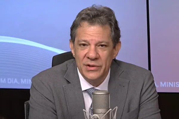 Reprodução de imagem colorida de Fernando Haddad, ministro da Fazenda - Metrópoles