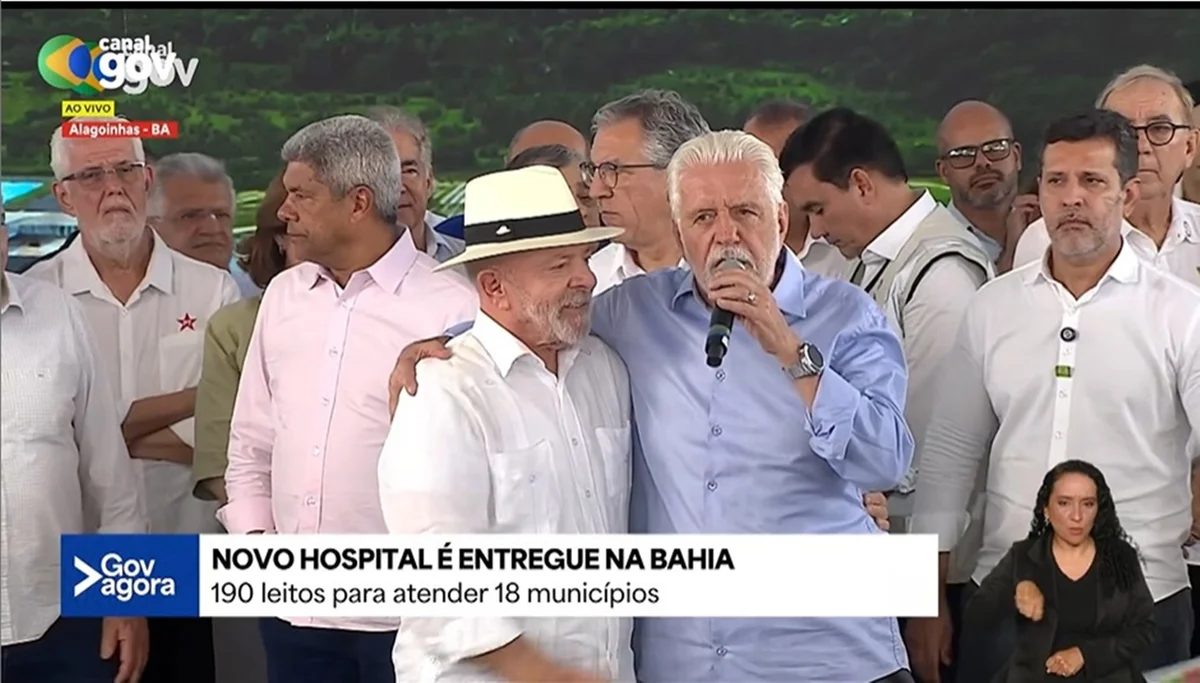 Lula e Jaques Wagner em agenda na Bahia duas semanas após senador ser alvo de operação da PF Lula e Jaques Wagner em agenda na Bahia duas semanas após senador ser alvo de operação da PF