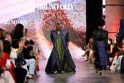 Primeiro bloco trouxe um novo olhar para moda praia, moda festa e streetwear