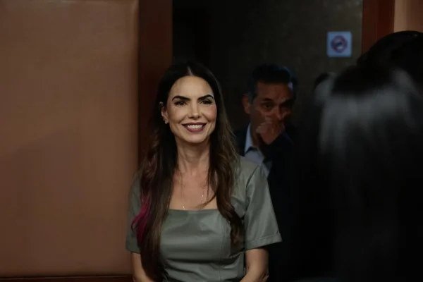 Paula Belmonte registra candidatura e declara R$ 10 milhões em bens