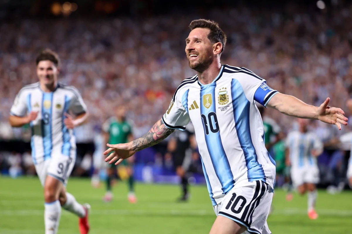 Messi dedica hat-trick para argentinos e diz ser sempre mandante - imagem 2 Messi dedica hat-trick para argentinos e diz ser sempre mandante - imagem 2