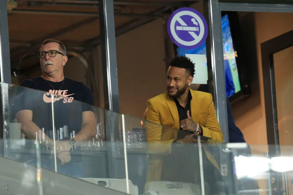 Neymar e Messi juntos: um encontro nada casual no Mineirão
