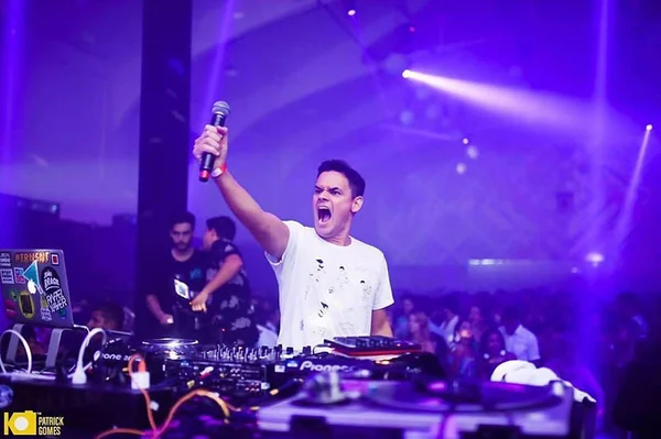 DJ João Brasil fala sobre como compôs a música “Michael Douglas”