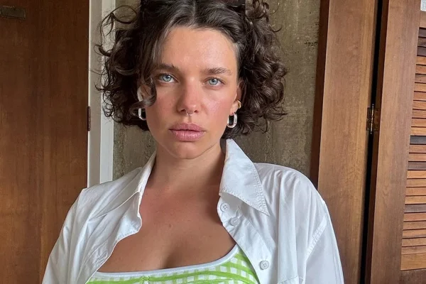 "Me recuperando", desabafa Bruna Linzmeyer ao revelar intoxicação - Metrópoles