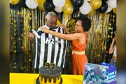 Aos 92 anos, aluno da EJA celebra aniversário na escola em BH Aos 92 anos, aluno da EJA celebra aniversário na escola em BH
