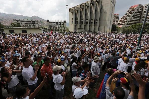 Venezuelanos buscam refúgio nos Estados Unidos