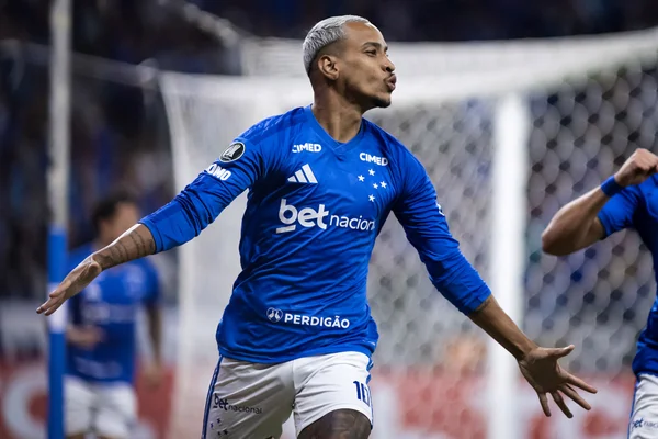Matheus Pereira é o único meia do Brasil com 20 participações em gols