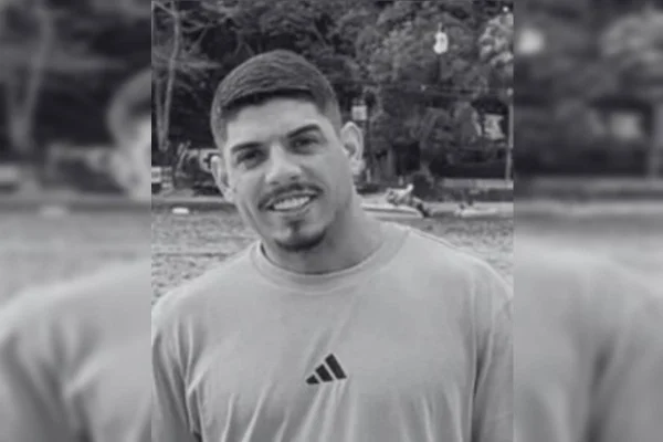 Homem que agrediu menina de 3 anos está foragido