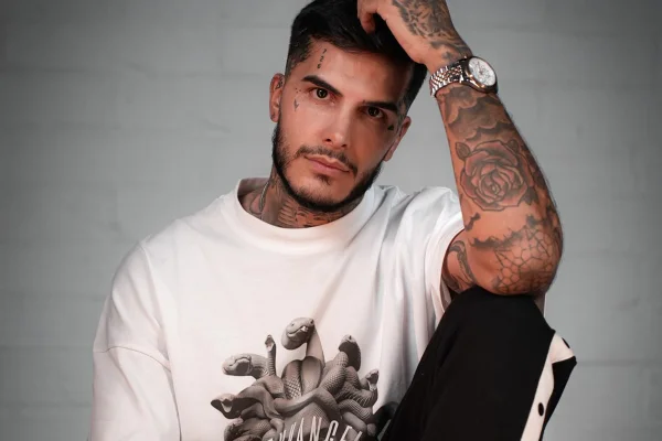 Nuno da Silva posa para uma campanha publicitária - Metrópoles