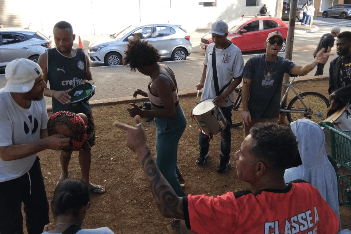 Bateria do "Teto, Trampo e Tratamento" na Praça General Osório Bateria do "Teto, Trampo e Tratamento" na Praça General Osório