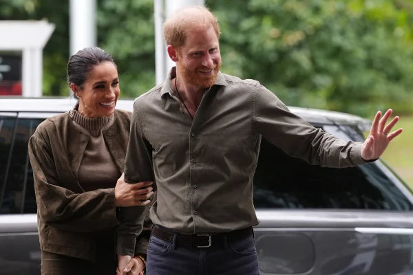 Harry e Meghan rejeitam título de “cidadãos comuns” e optam por novo status