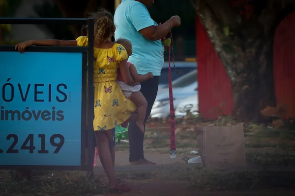 Infância roubada: 12 mil crianças são vítimas de trabalho infantil no DF