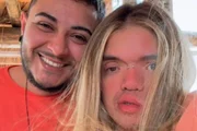 Leandrinha e Izacc Medeiros fazem selfie nas redes sociais