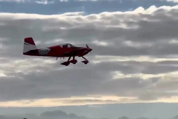 Novas imagens mostram momento exato de queda de avião em Orlândia
