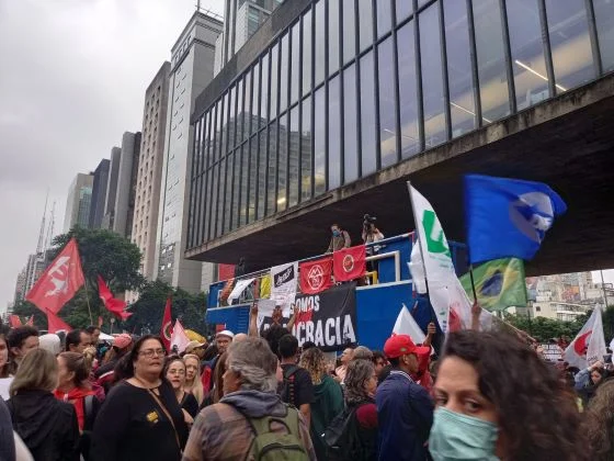 Manifestantes fazem protesto em SP contra atos terroristas em Brasília