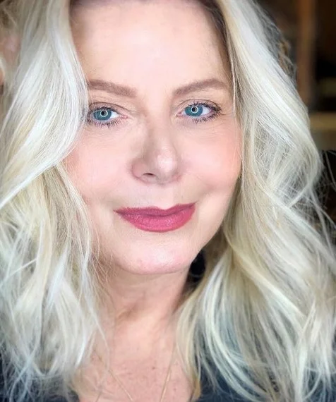 Vera Fischer viraliza ao se “fantasiar” de personagem da Marvel