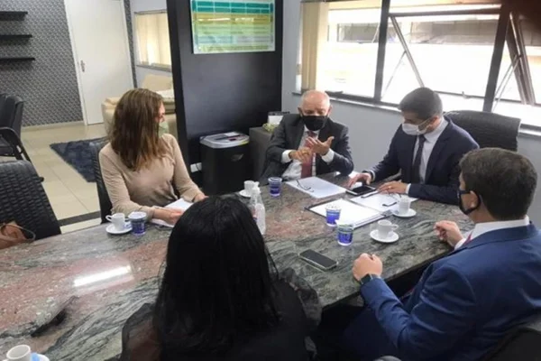 Polícia Civil vai treinar advogados para uso de arma de fogo em Goiás