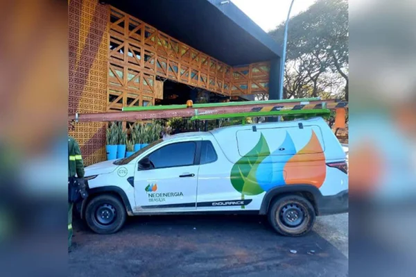 carro da neoenergia