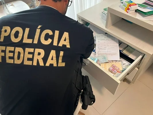 PF desarticula grupo que contrabandeava cigarros no Espírito Santo - imagem 8 PF desarticula grupo que contrabandeava cigarros no Espírito Santo - imagem 8