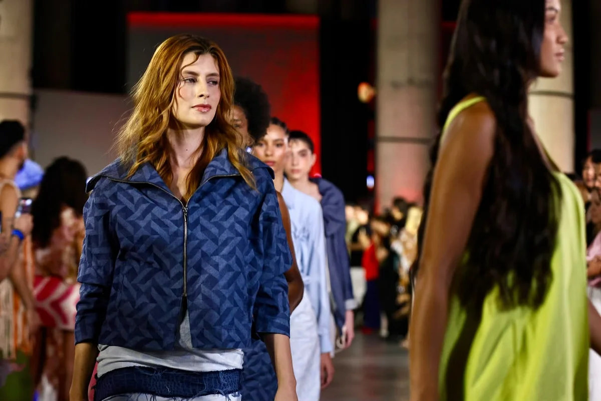 Metrópoles Catwalk: 4º dia tem estrelas e referências ao cinema e à música - imagem 4 Metrópoles Catwalk: 4º dia tem estrelas e referências ao cinema e à música - imagem 4