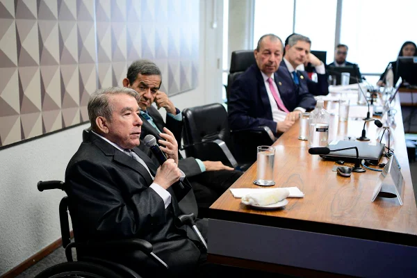 imagem colorida mostra oitiva da cpi da braskem no senado - Metrópoles