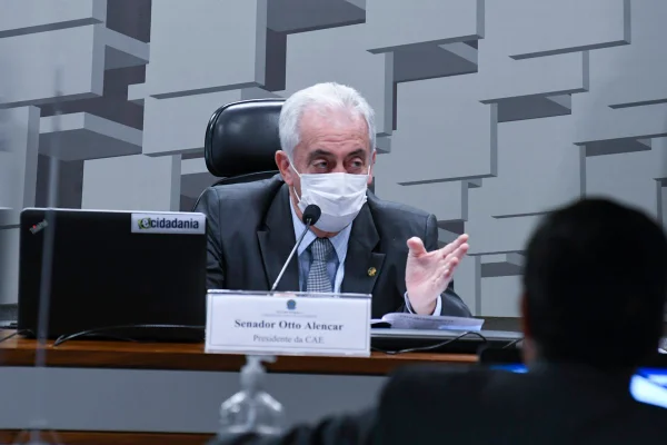 Comissão pede a Pacheco que devolva MP do marco do transporte ferroviário