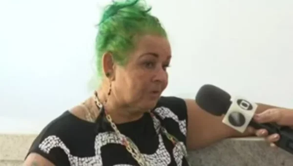 Foto colorida de Vânia Mathias de Jesus, sobrevivente do acidente com um ônibus de turismo no trecho Rio-Porto Seguro - Metrópoles