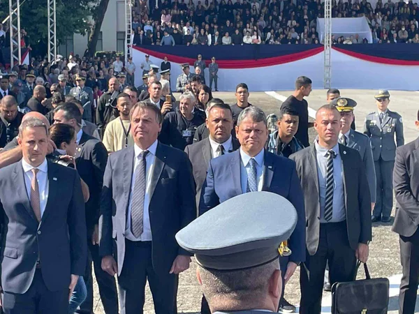 Bolsonaro sobre Zanin no STF: “Prerrogativa do presidente”