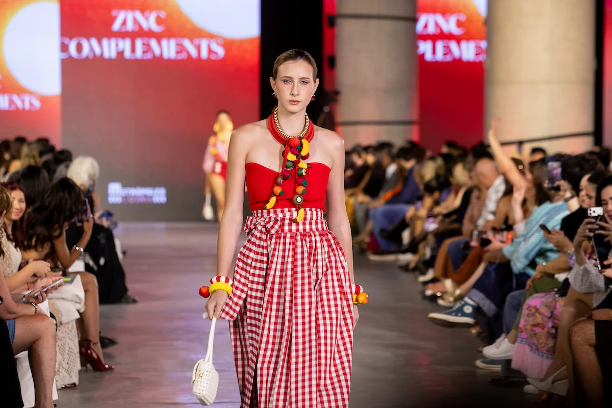 Desfile Zinc Complements Desfile Zinc Complements