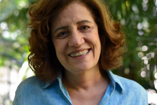 Miriam Leitão é eleita para a cadeira de Cacá Diegues na ABL