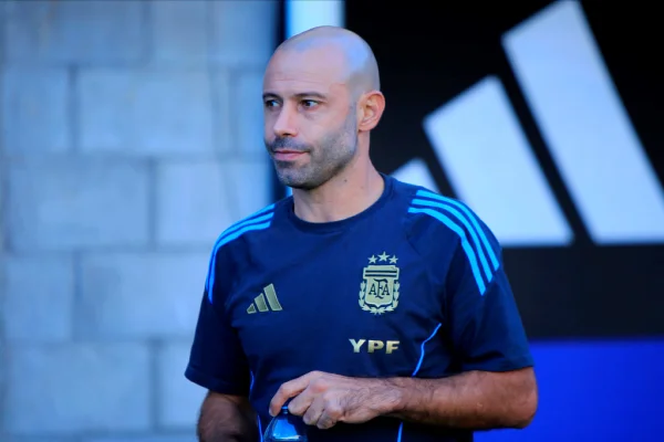 Imagem colorida de Mascherano, técnico da seleção argentina sub-23- Metrópoles