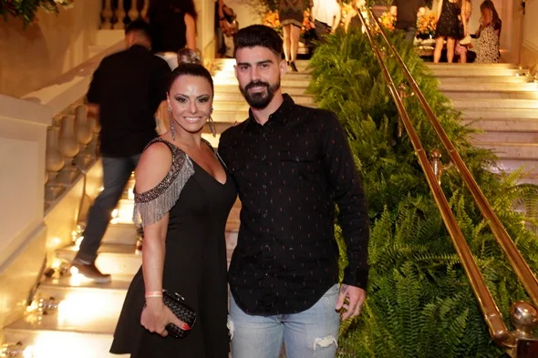 Radamés e Viviane Araújo