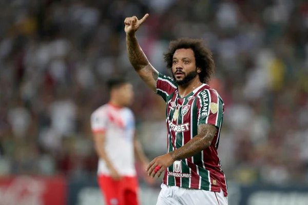 Marcelo anuncia aposentadoria do futebol aos 36 anos
