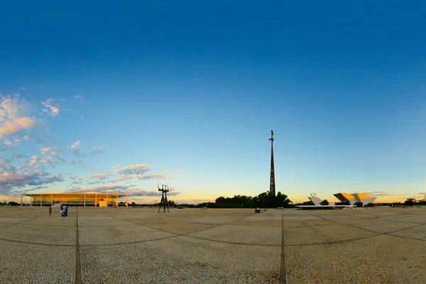 Um novo olhar sobre Brasília Um novo olhar sobre Brasília