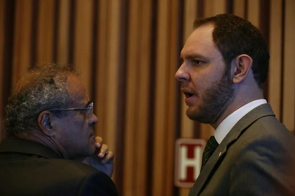 “Nem vou nessa porra”, diz secretário adjunto de Articulação Política, Igor Tokarski, sobre a primeira reunião dos deputados distritais do ano