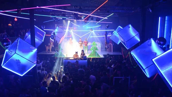 As festas temáticas continuam! Confira os melhores eventos de sábado - destaque galeria