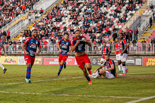 Gol de empate do Marcílio Dias feito por Jefferson Vinícius contra o Joinville pela Série D,