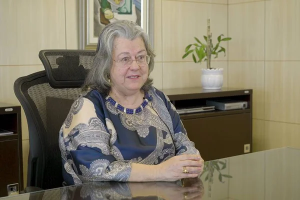 Desembargadora Carmelita Brasil se aposenta após 38 anos no TJDFT